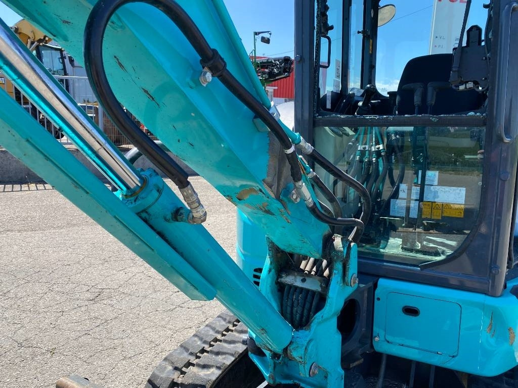 Mini excavator Kobelco SK28SR-6E 1er Main Origine Française endommagée: picture 20 Mini excavator Kobelco SK28SR-6E 1er Main Origine Française endommagée: picture 20