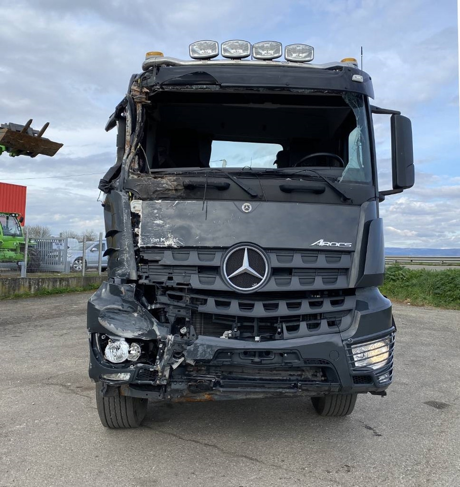 Mercedes-Benz AROCS 3751 8x4 / 1er Main endommagé - Cab chassis truck: picture 2 Mercedes-Benz AROCS 3751 8x4 / 1er Main endommagé - Cab chassis truck: picture 2
