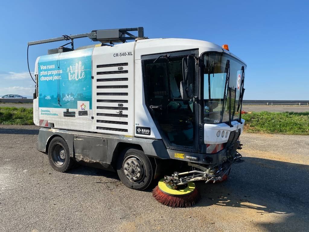 Ravo CR 540 Euro6 Certificat CE / Origine Française - Broom: picture 3 Ravo CR 540 Euro6 Certificat CE / Origine Française - Broom: picture 3