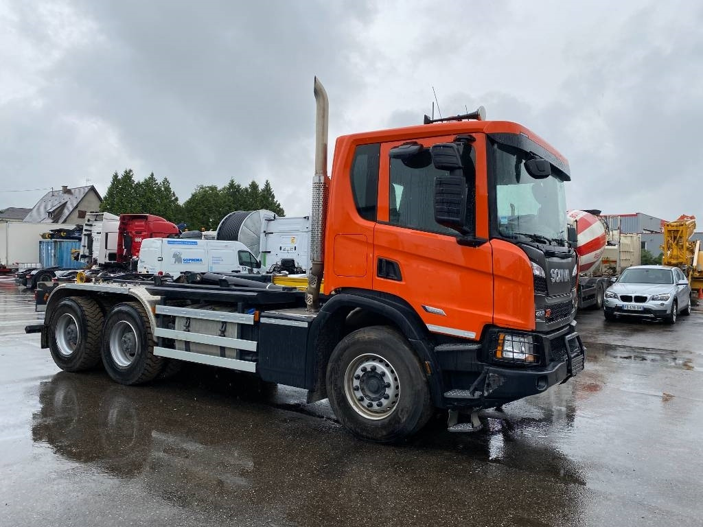 Scania P420 XT-3Pedales / PALFINGER PTH20SLD5 endommagé - Hook lift truck: picture 4 Scania P420 XT-3Pedales / PALFINGER PTH20SLD5 endommagé - Hook lift truck: picture 4