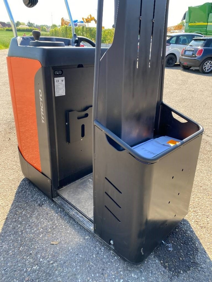 Tow tractor Toyota BT/MOVIT TSE 150-708 1er MAIN endommagé: picture 27