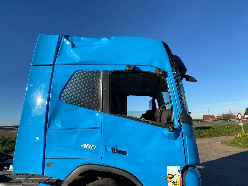 Tractor unit Volvo FM 460 / 1er Main endommagé: picture 38