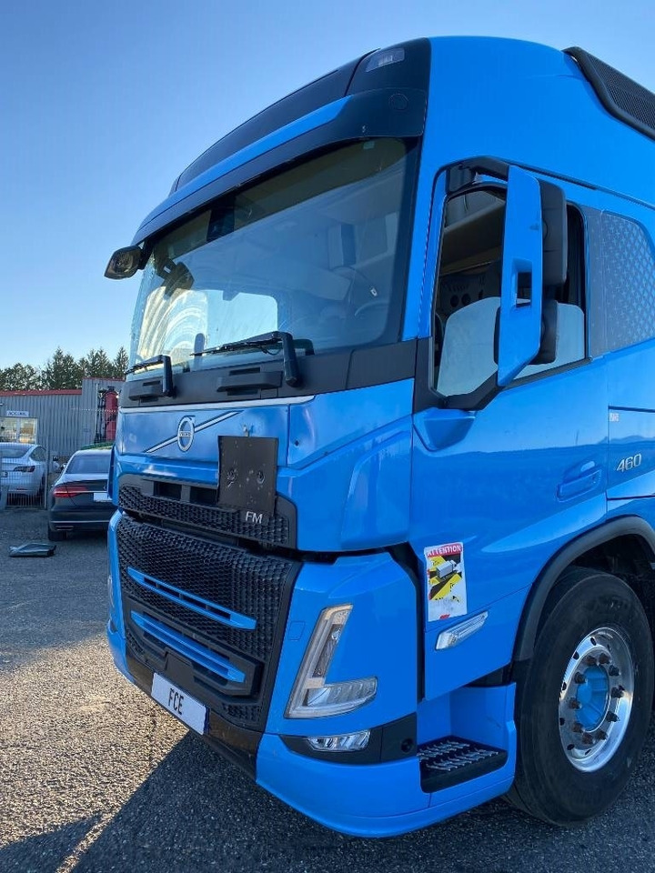 Tractor unit Volvo FM 460 / 1er Main endommagé: picture 17