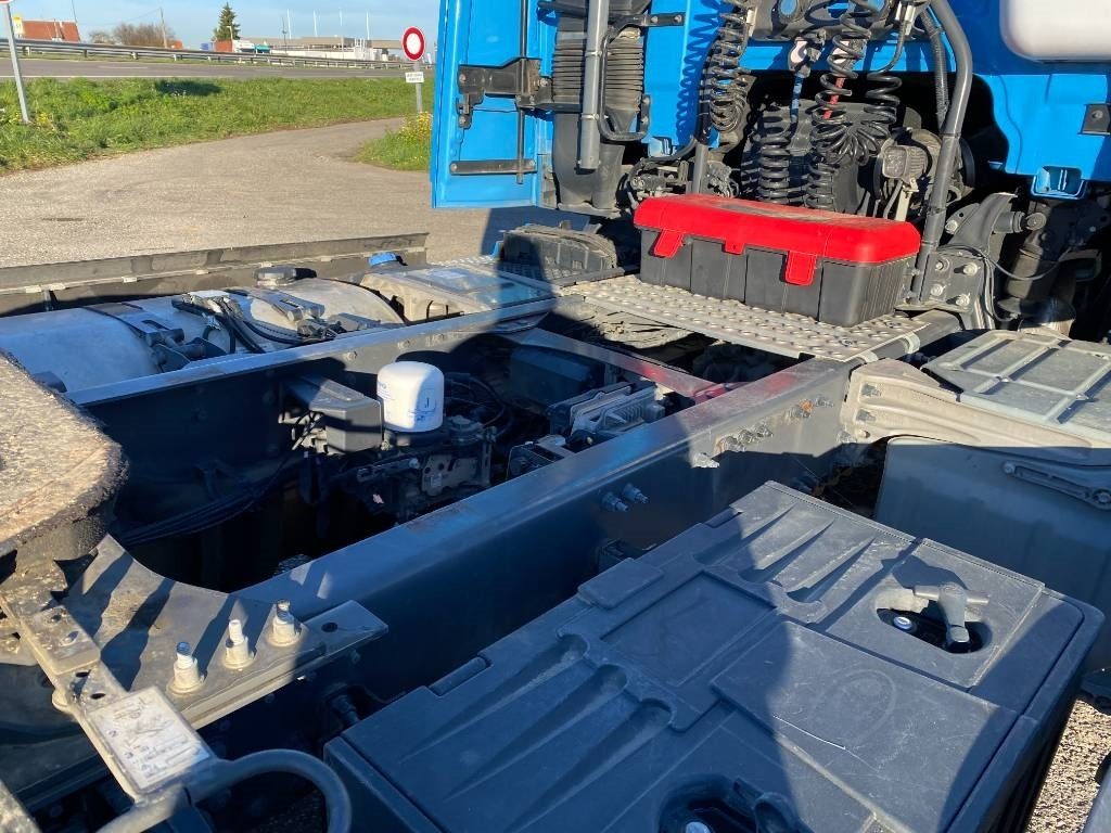 Tractor unit Volvo FM 460 / 1er Main endommagé: picture 34