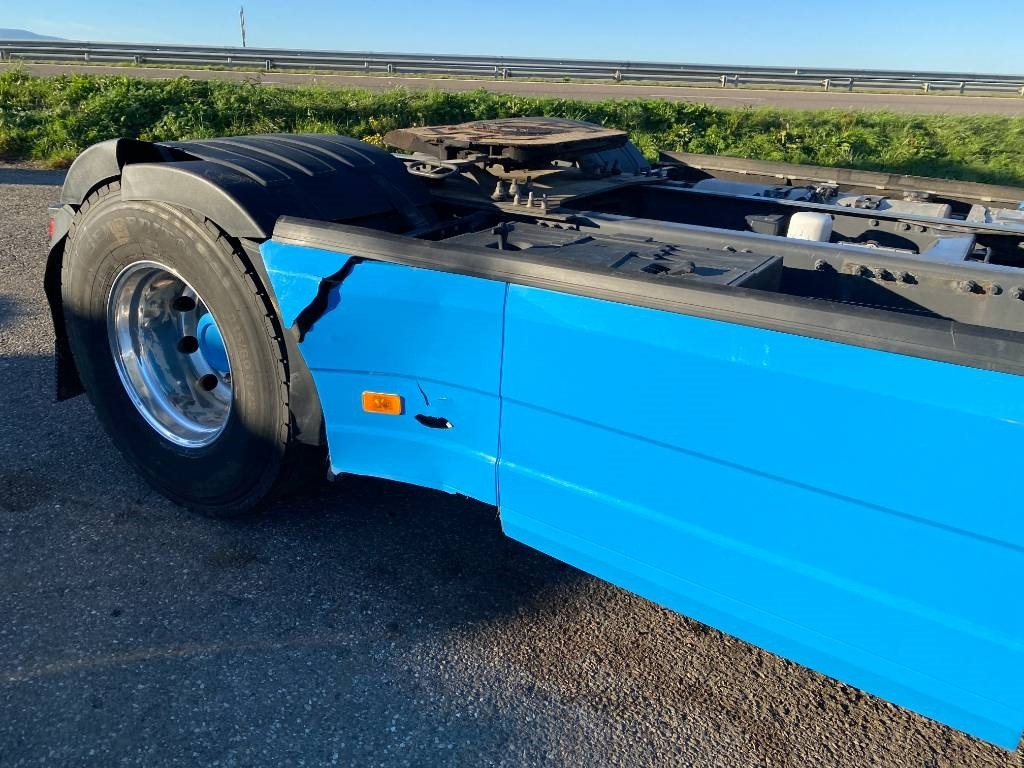 Tractor unit Volvo FM 460 / 1er Main endommagé: picture 14