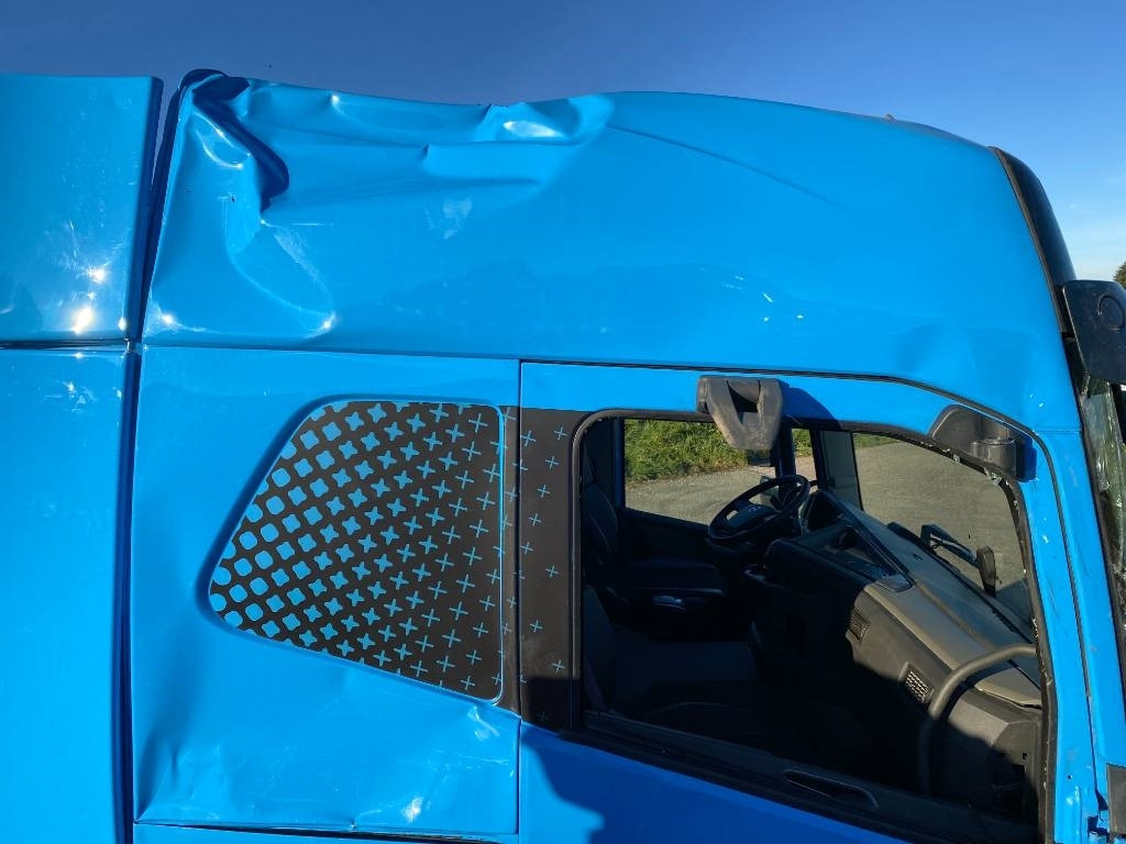 Tractor unit Volvo FM 460 / 1er Main endommagé: picture 10