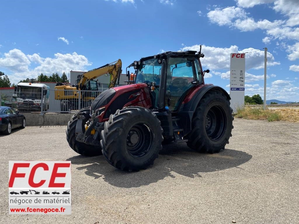 Valtra N 175 / DIRECT Variation Continue endommagé - Farm tractor: picture 1 Valtra N 175 / DIRECT Variation Continue endommagé - Farm tractor: picture 1