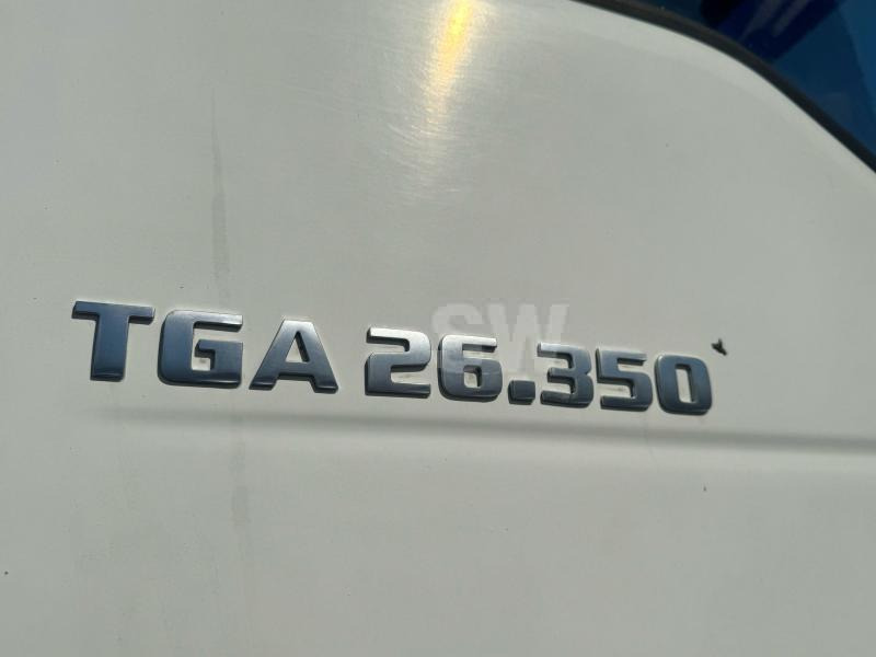 Concrete mixer truck MAN TGA 26.350: picture 24