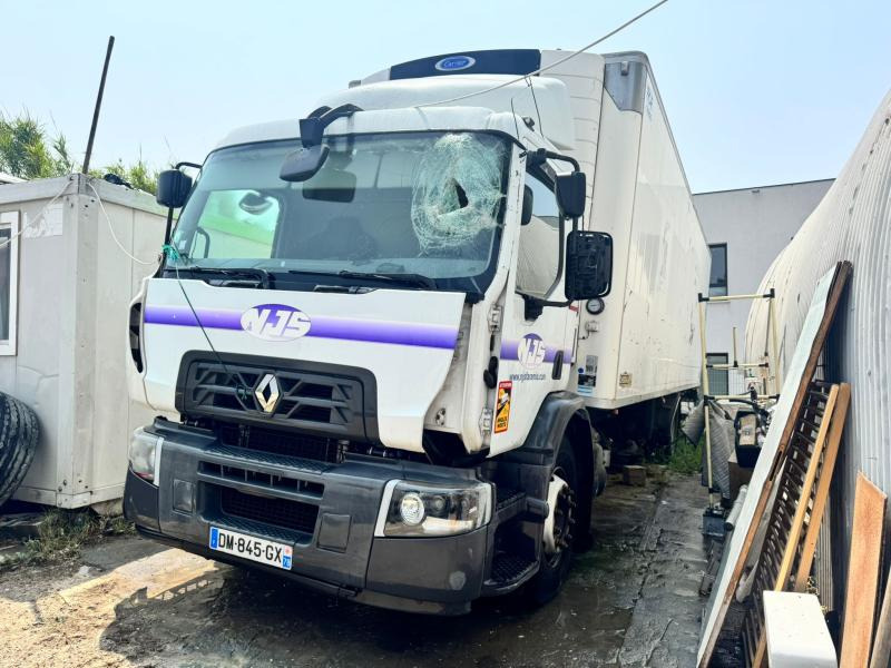 Renault D 19 - Refrigerator truck: picture 3 Renault D 19 - Refrigerator truck: picture 3