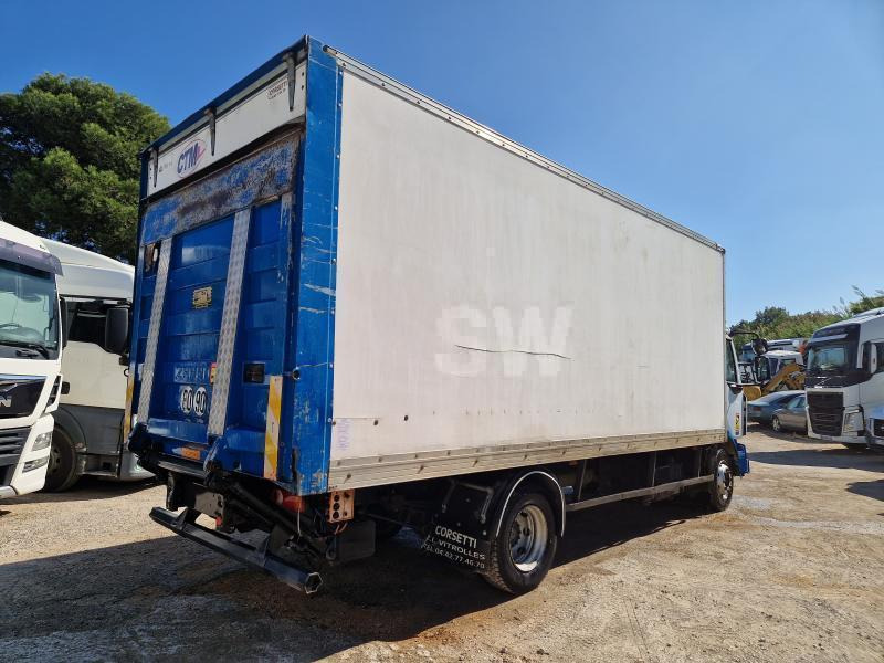 Renault DCI 220 - Box truck: picture 4 Renault DCI 220 - Box truck: picture 4