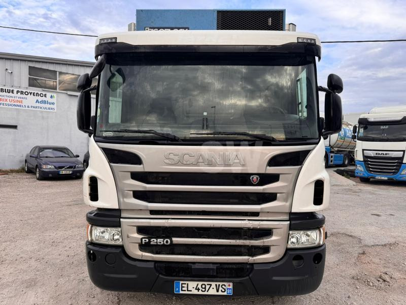 Scania P 250 - Refrigerator truck: picture 2 Scania P 250 - Refrigerator truck: picture 2
