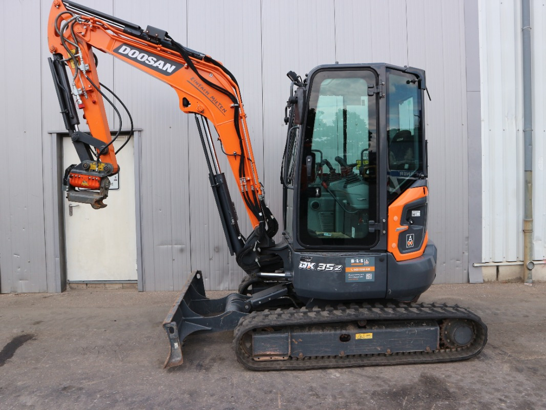 Doosan DX35Z-7 - Mini excavator: picture 2 Doosan DX35Z-7 - Mini excavator: picture 2