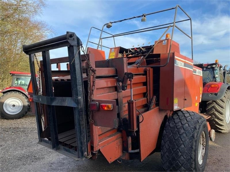Hesston Hesston 4900 - Square baler: picture 2 Hesston Hesston 4900 - Square baler: picture 2