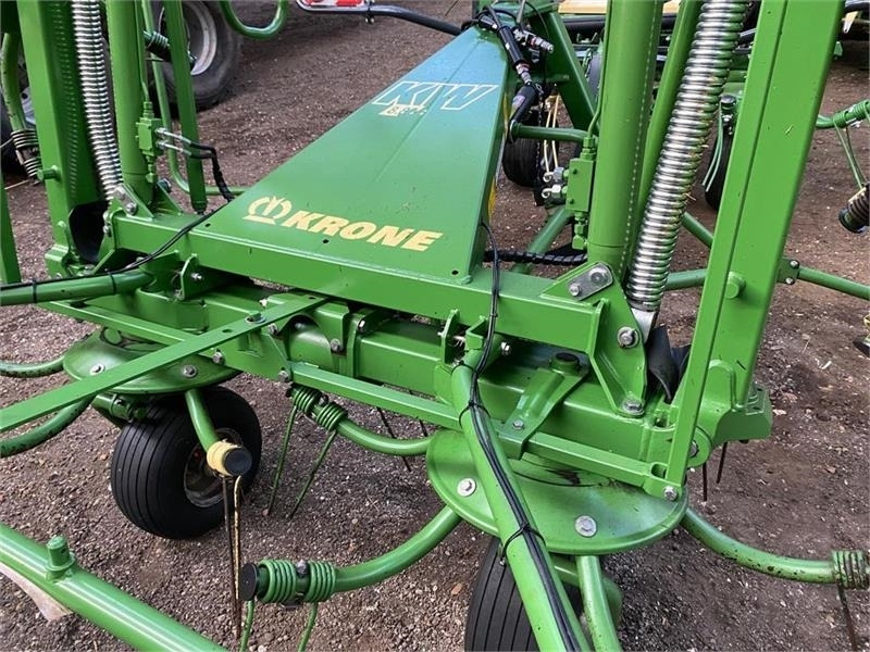 Krone KW 8.82/8 - Tedder/ Rake: picture 1 Krone KW 8.82/8 - Tedder/ Rake: picture 1