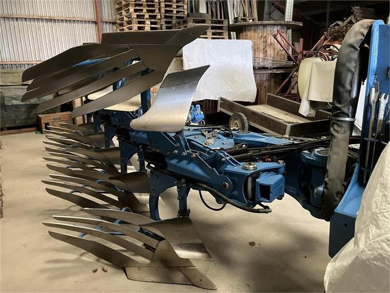Lemken JUVEL 8VT 5L 100 - Plow: picture 1 Lemken JUVEL 8VT 5L 100 - Plow: picture 1