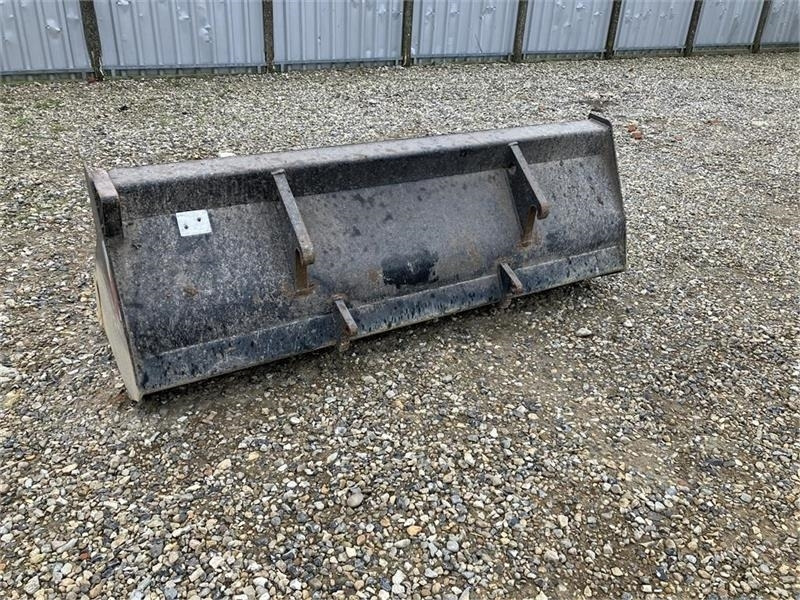 Manitou 220 cm - Bucket for Construction machinery: picture 2 Manitou 220 cm - Bucket for Construction machinery: picture 2