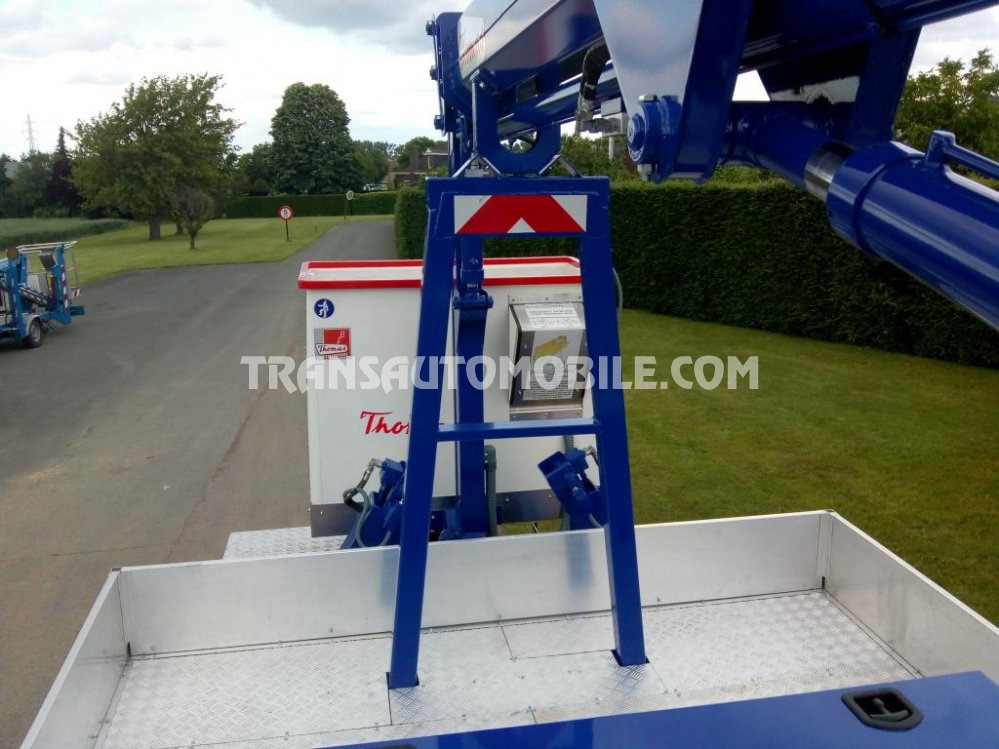 Lease a  Iveco Eurocargo ML150E24W 5.9L Diesel NACELLE - 4x4 Iveco Eurocargo ML150E24W 5.9L Diesel NACELLE - 4x4: picture 15