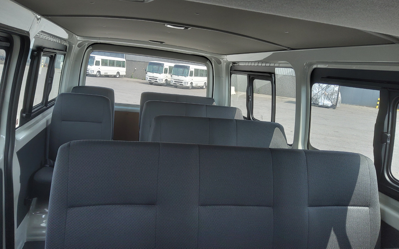 Lease a Toyota Hiace STANDARD ROOF 2.5L Diesel Manual Toyota Hiace STANDARD ROOF 2.5L Diesel Manual: picture 13