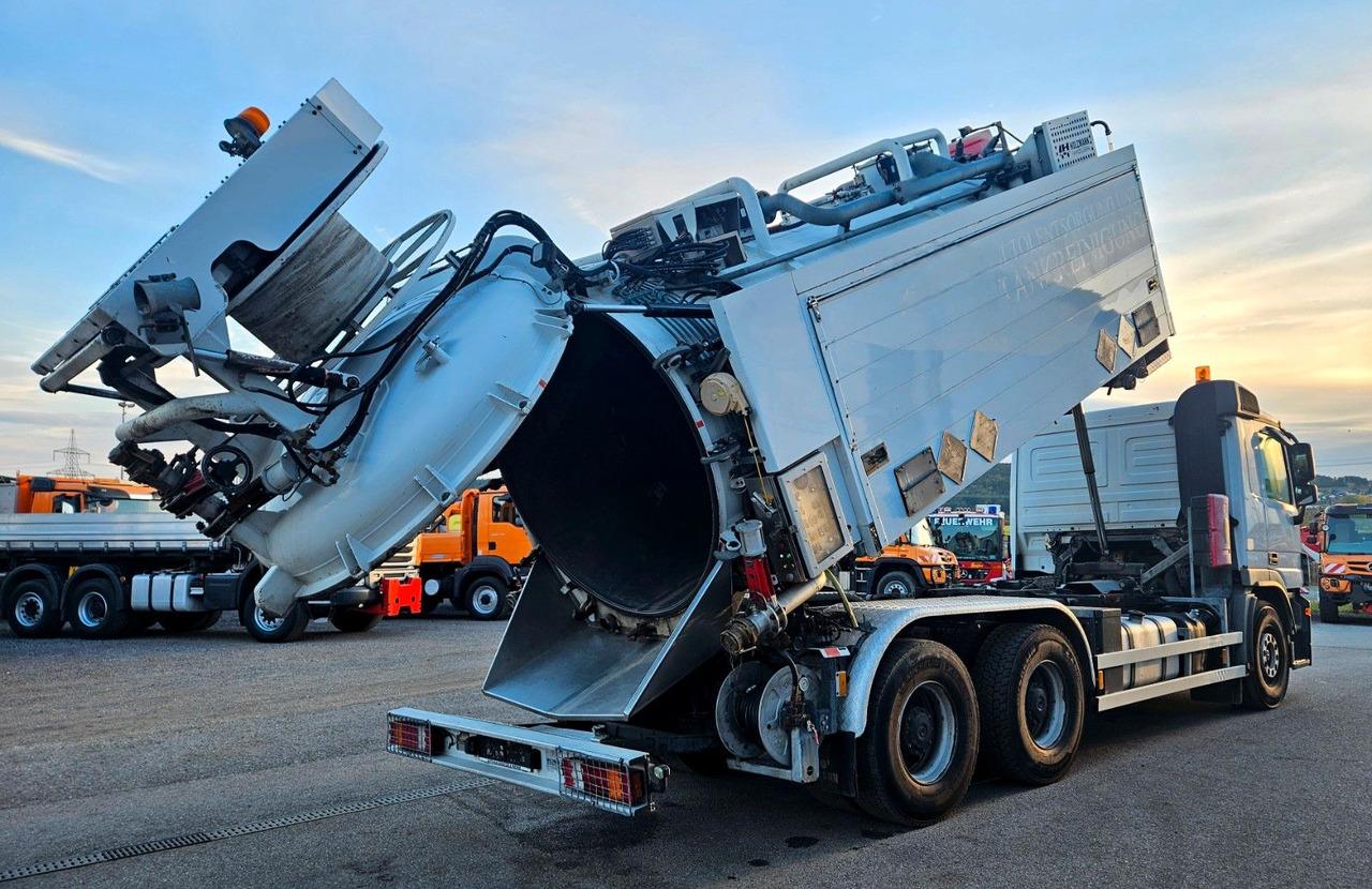 Mercedes-Benz ACTROS 2641 HOLZMANN Tankreiniger Saug-Druck ADR - Vacuum truck: picture 4 Mercedes-Benz ACTROS 2641 HOLZMANN Tankreiniger Saug-Druck ADR - Vacuum truck: picture 4
