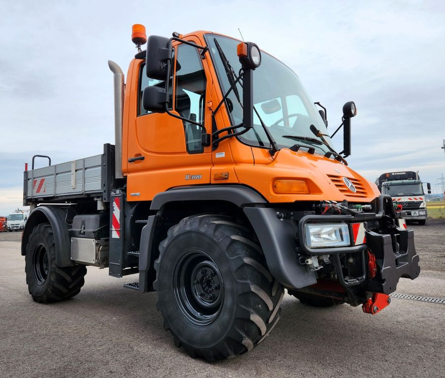 Unimog U300 Agrar Euro5 Hydrostat Variopilot Unimog U300 Agrar Euro5 Hydrostat Variopilot - Tipper: picture 5 Unimog U300 Agrar Euro5 Hydrostat Variopilot Unimog U300 Agrar Euro5 Hydrostat Variopilot - Tipper: picture 5