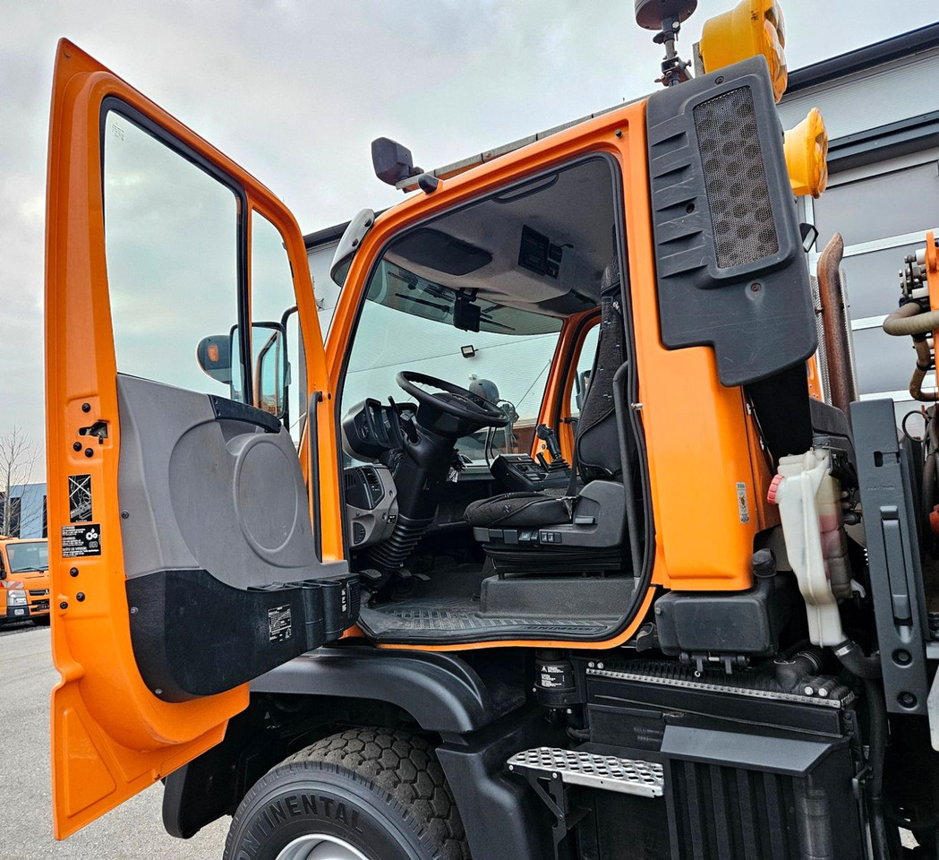 Tipper Unimog U423 UGE Euro6 Hydrostat Schmidt Stratos: picture 9 Tipper Unimog U423 UGE Euro6 Hydrostat Schmidt Stratos: picture 9