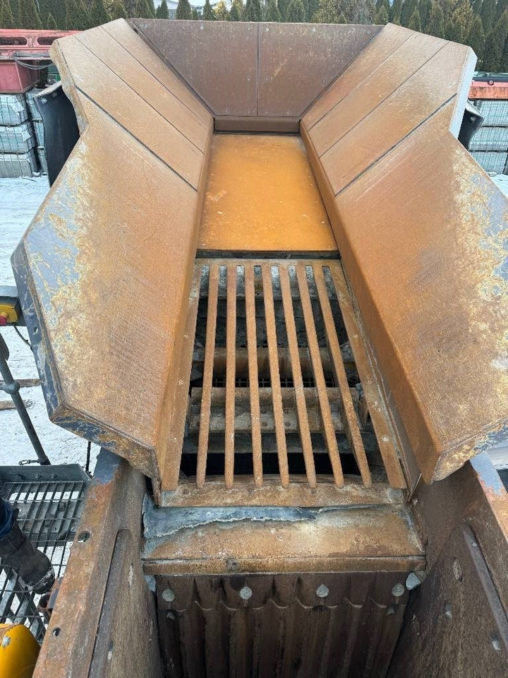 Mobile crusher Tesab 700IE Mobile Jaw Crusher: picture 7
