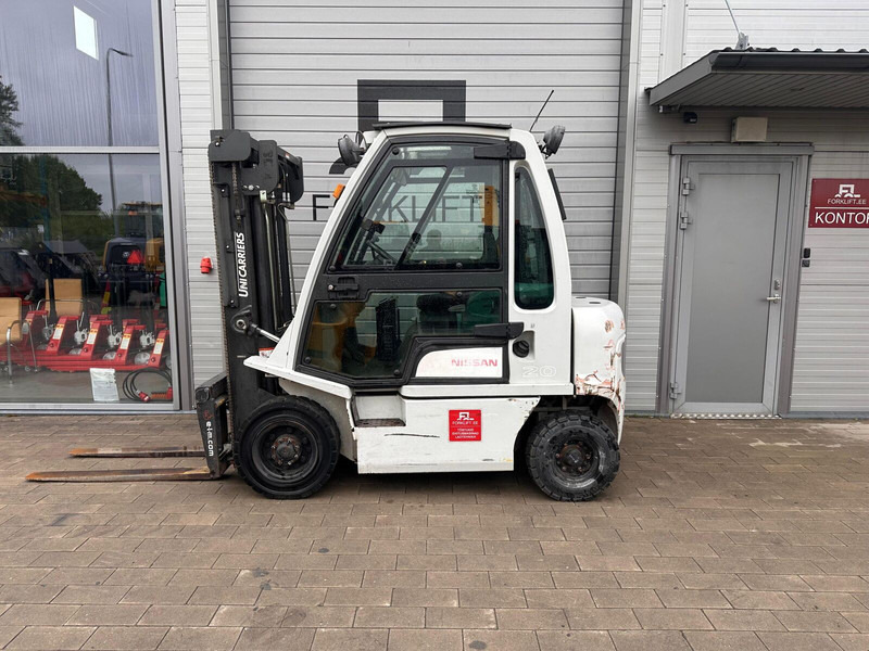 Nissan Y1D2A20Q - Diesel forklift: picture 2 Nissan Y1D2A20Q - Diesel forklift: picture 2