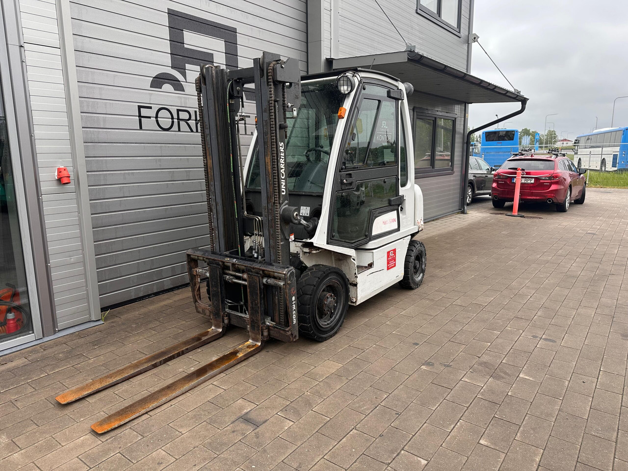 Nissan Y1D2A20Q - Diesel forklift: picture 1 Nissan Y1D2A20Q - Diesel forklift: picture 1