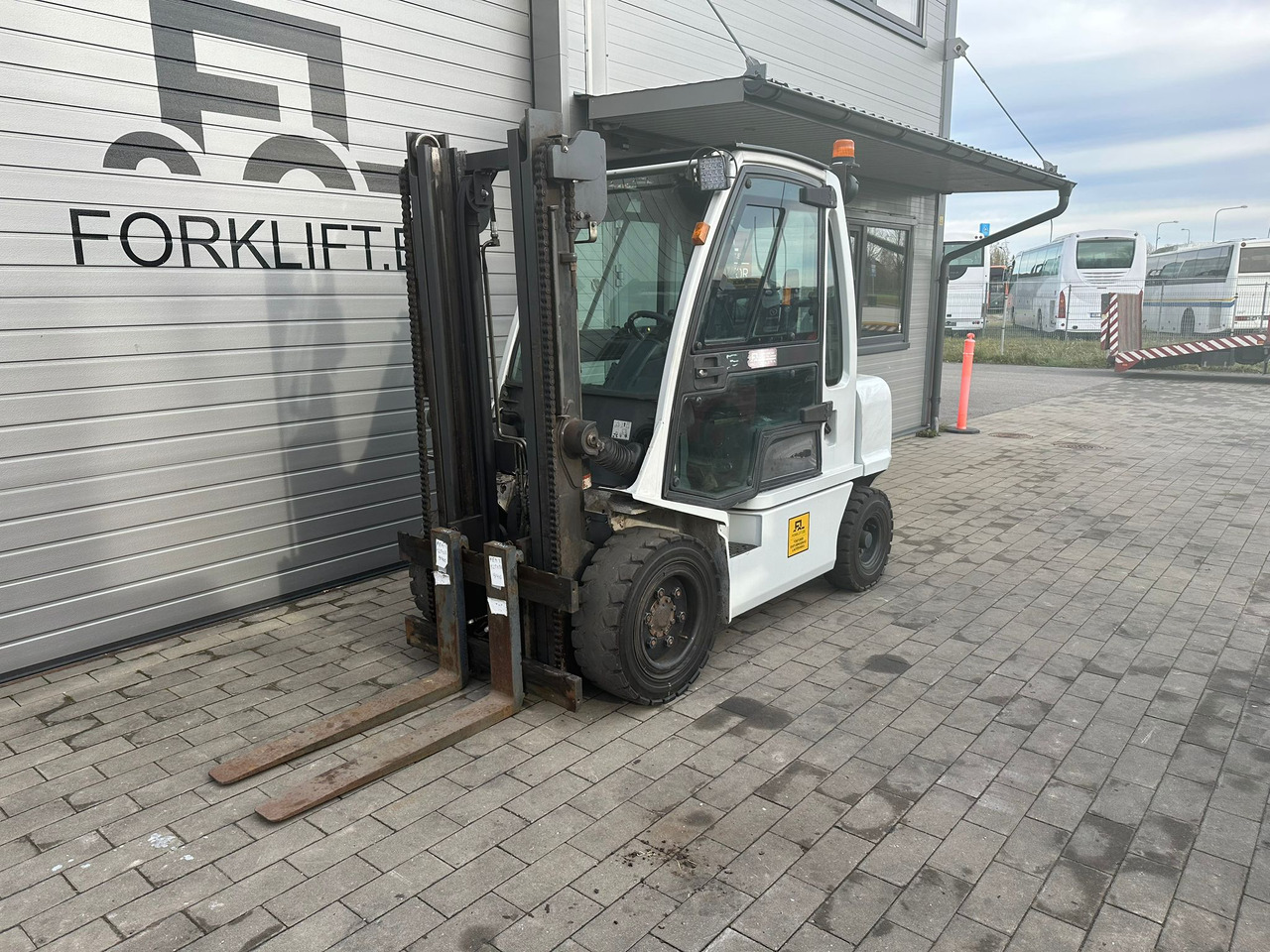 Nissan YG1D2A30Q - Diesel forklift: picture 1 Nissan YG1D2A30Q - Diesel forklift: picture 1