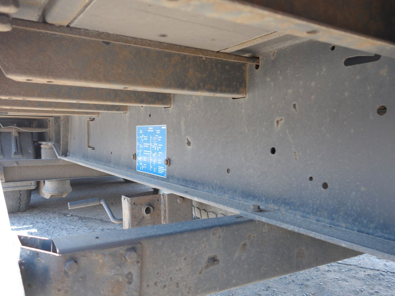 Curtainsider semi-trailer Kögel SN24 MEGA, Liftachse, SAF Achsen, XL Code: picture 15