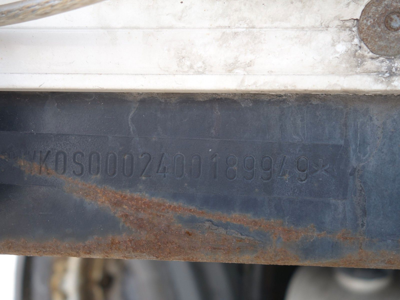 Curtainsider semi-trailer Kögel SN24 MEGA, Liftachse, SAF Achsen, XL Code: picture 17