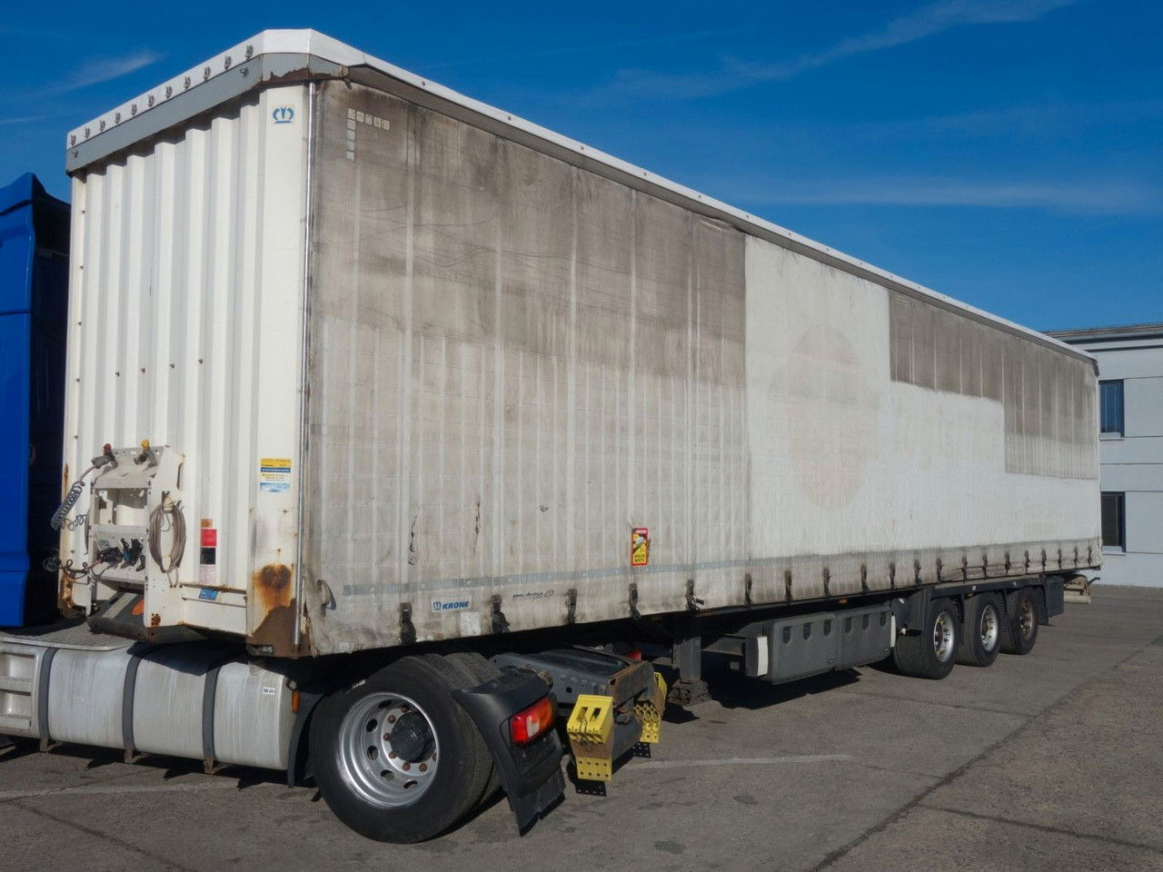 Krone SD, Mega, Liftachse, 4 Stk. SD, Mega, Liftachse, 4 Stk. - Curtainsider semi-trailer: picture 3 Krone SD, Mega, Liftachse, 4 Stk. SD, Mega, Liftachse, 4 Stk. - Curtainsider semi-trailer: picture 3