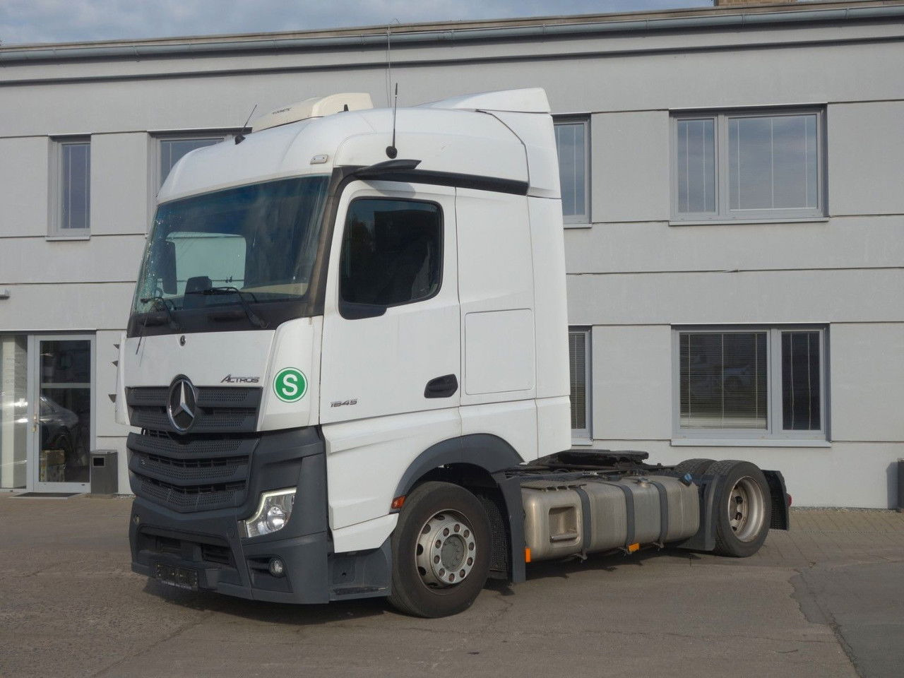 Mercedes-Benz Actros 1845 LD BIG Space MirrorCam - Tractor unit: picture 1 Mercedes-Benz Actros 1845 LD BIG Space MirrorCam - Tractor unit: picture 1