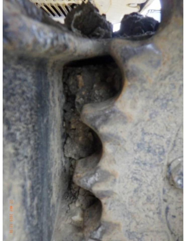 Crawler excavator CAT 303.5E2CR: picture 20