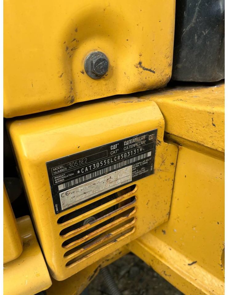 Crawler excavator CAT 305.5E2CR: picture 6