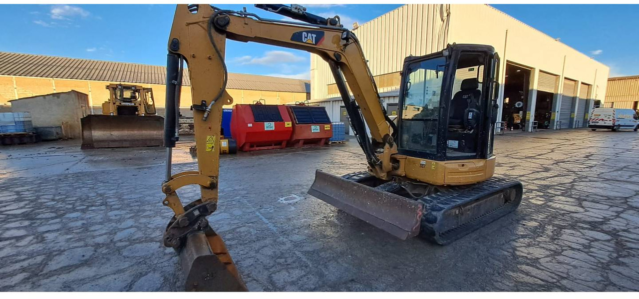 CAT 305E2CR - Crawler excavator: picture 1 CAT 305E2CR - Crawler excavator: picture 1