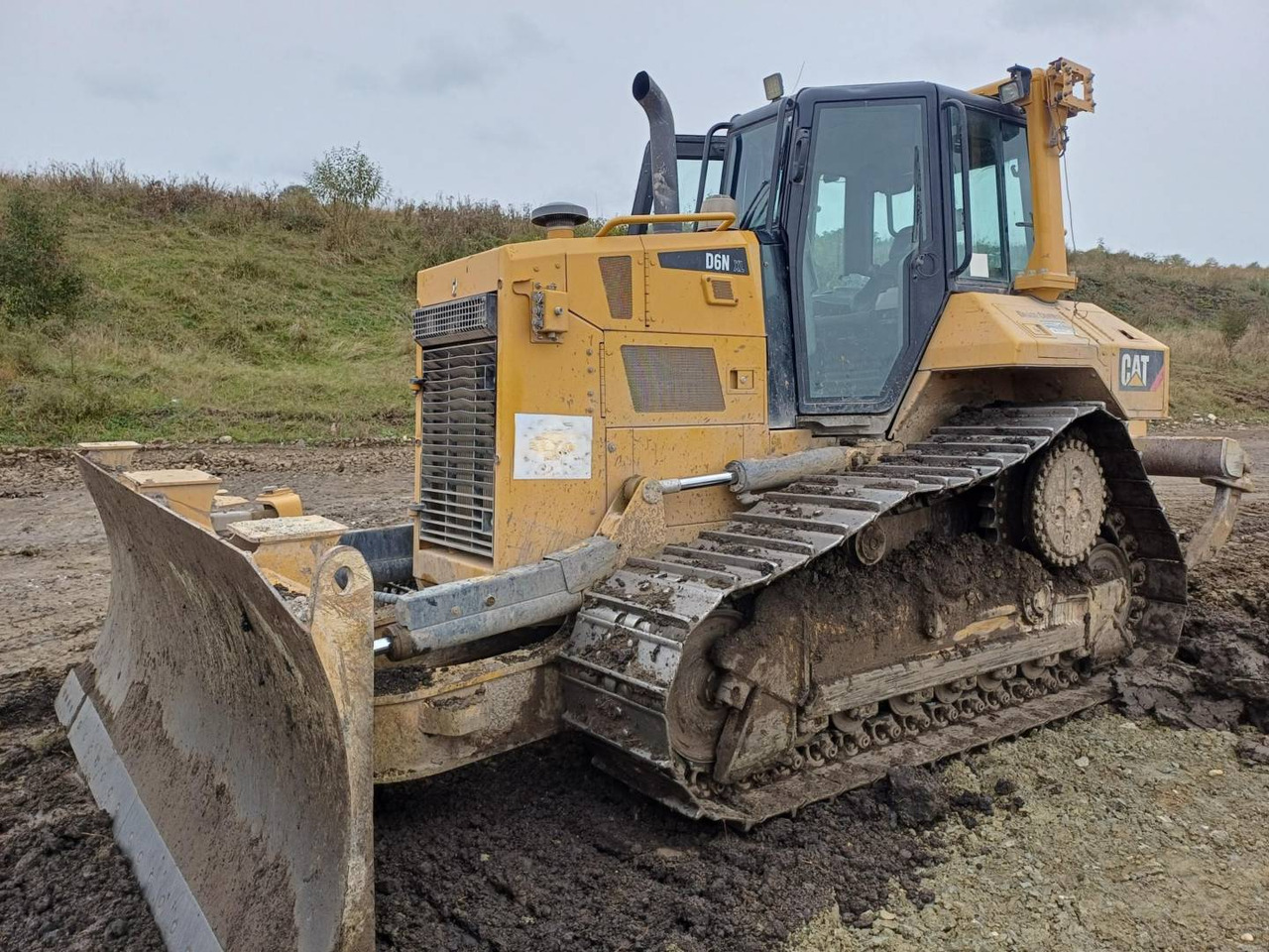 CAT D6NXL - Bulldozer: picture 1 CAT D6NXL - Bulldozer: picture 1
