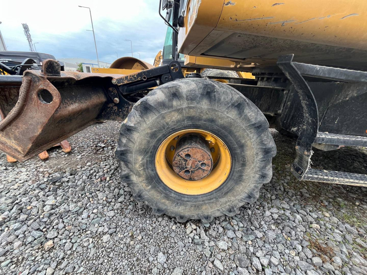 Wheel excavator CAT M315F: picture 8