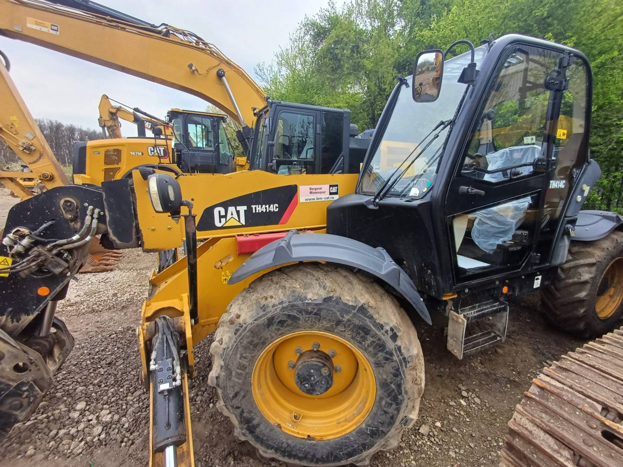 CAT TH414C - Telescopic handler: picture 1 CAT TH414C - Telescopic handler: picture 1