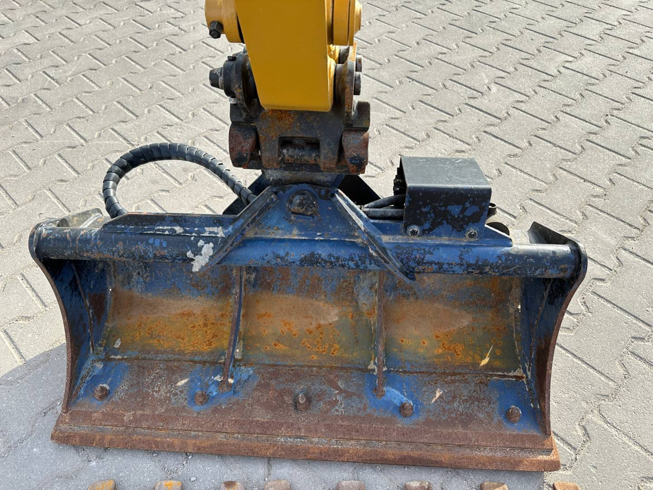 Crawler excavator CAT 302CR: picture 25