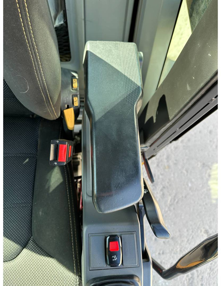 Crawler excavator CAT 323: picture 18 Crawler excavator CAT 323: picture 18