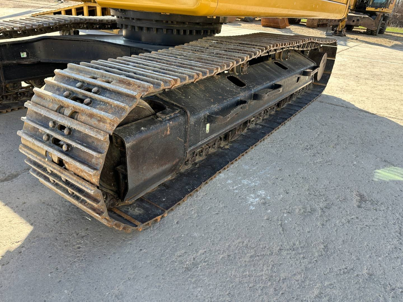 Crawler excavator CAT 323: picture 30 Crawler excavator CAT 323: picture 30