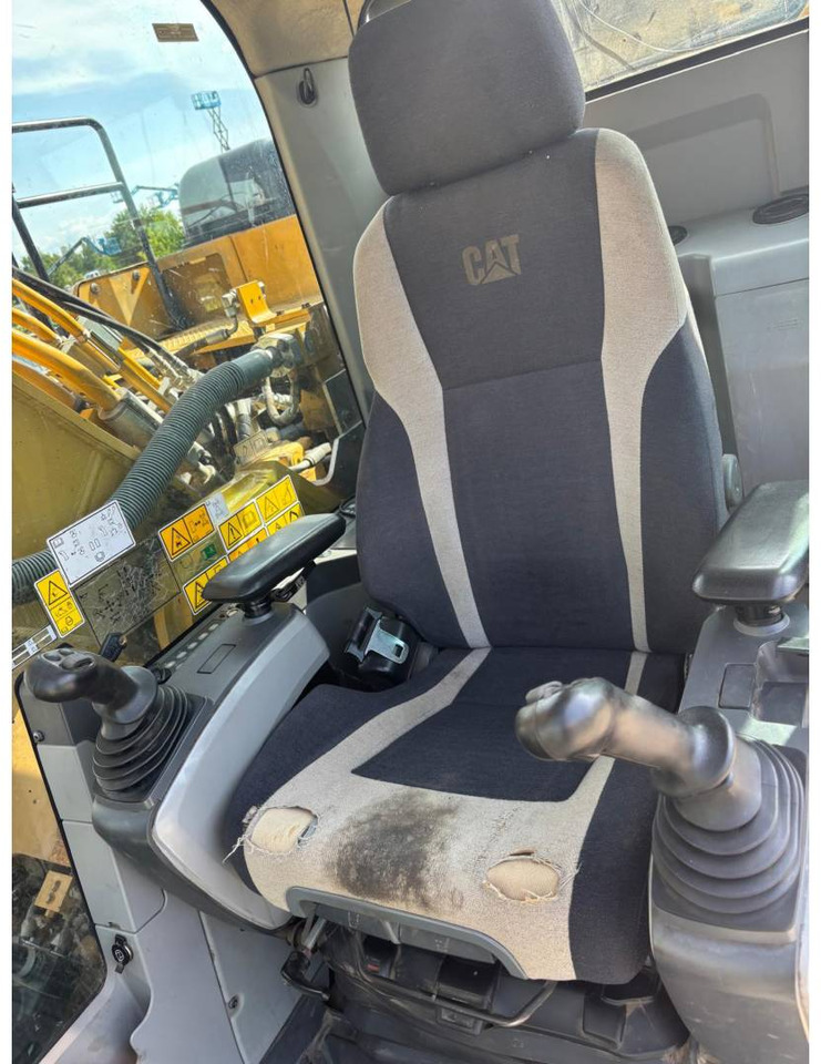 Crawler excavator CAT 336F: picture 24
