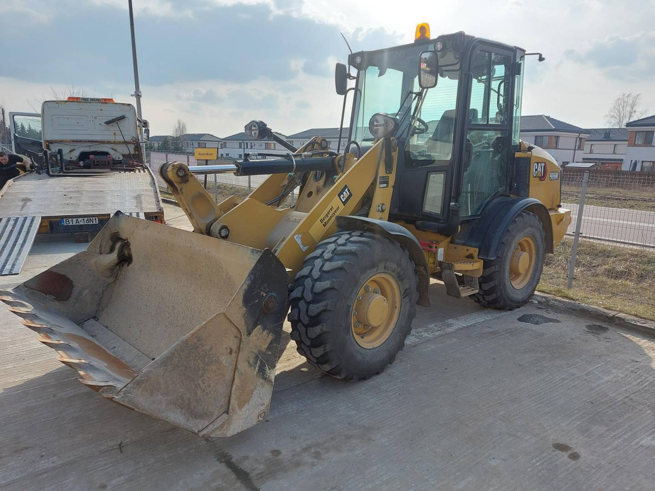 CAT 906M - Wheel loader: picture 1 CAT 906M - Wheel loader: picture 1