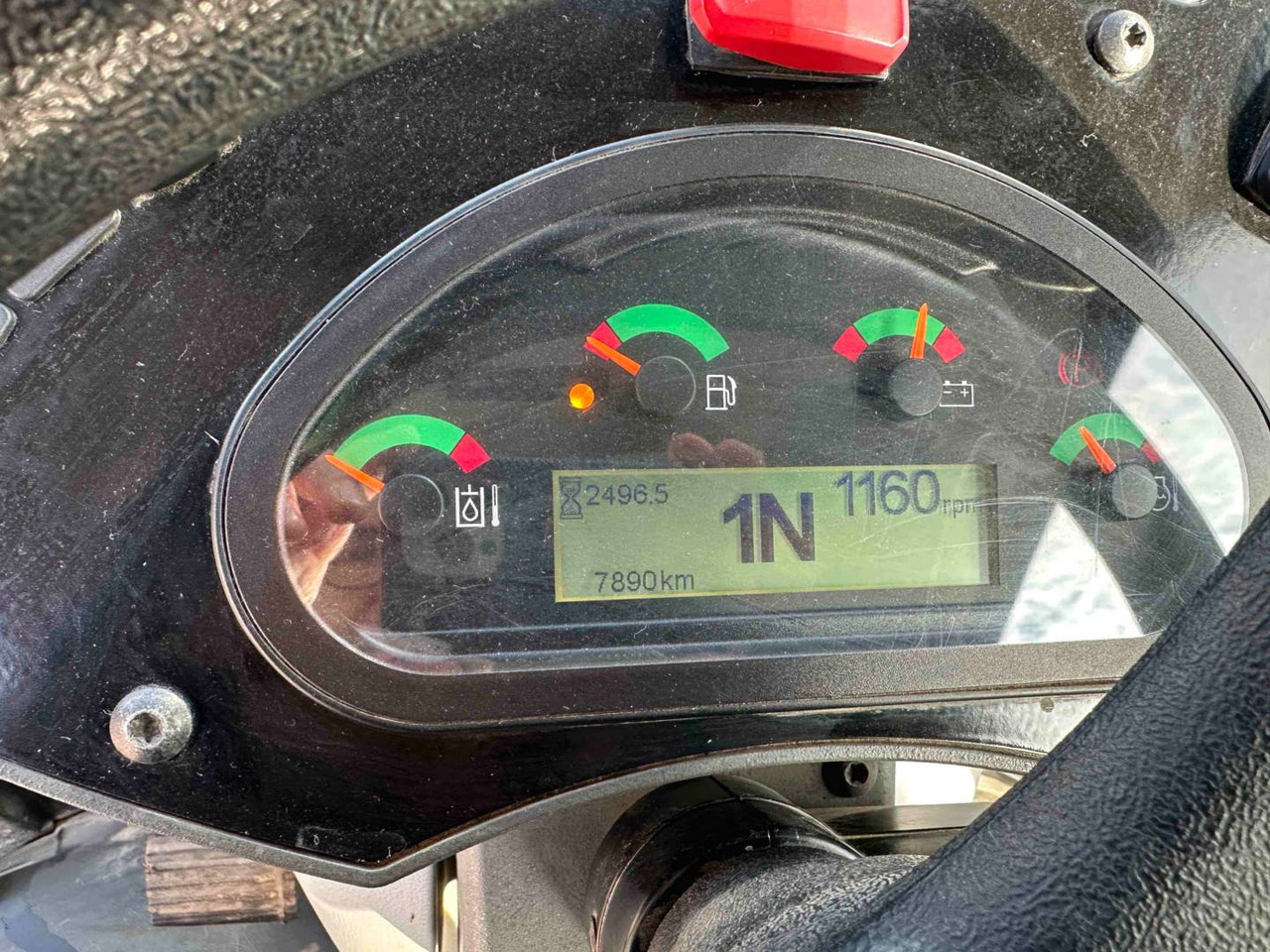 CAT 907M - Wheel loader: picture 5 CAT 907M - Wheel loader: picture 5