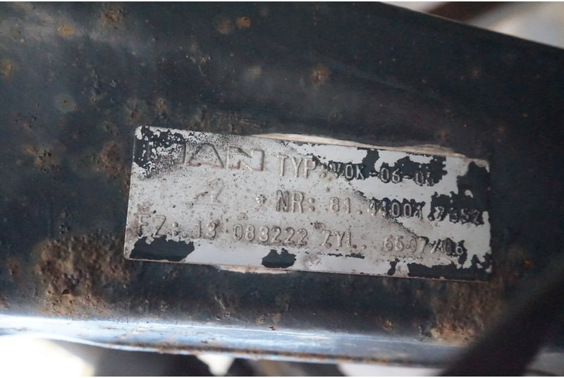 MAN VOK-06-05 81.44001-7352 - Front axle for Truck: picture 3 MAN VOK-06-05 81.44001-7352 - Front axle for Truck: picture 3