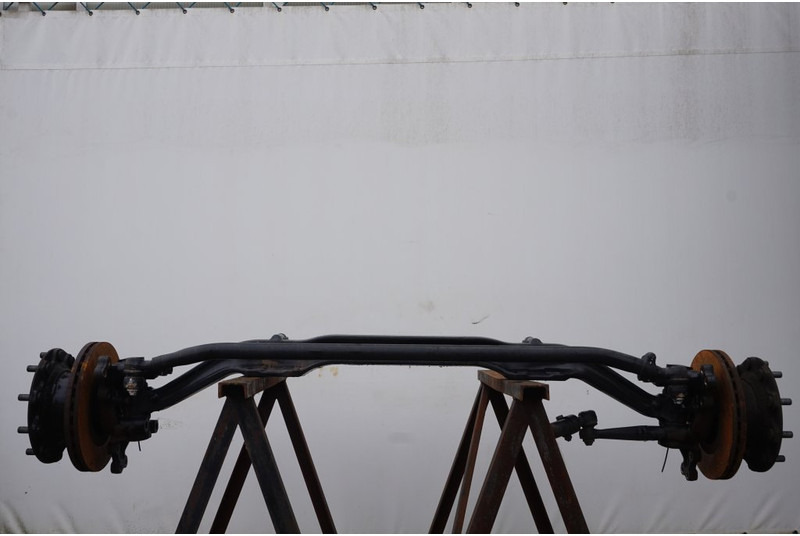 MAN VOK-07-46 - Front axle for Truck: picture 1 MAN VOK-07-46 - Front axle for Truck: picture 1