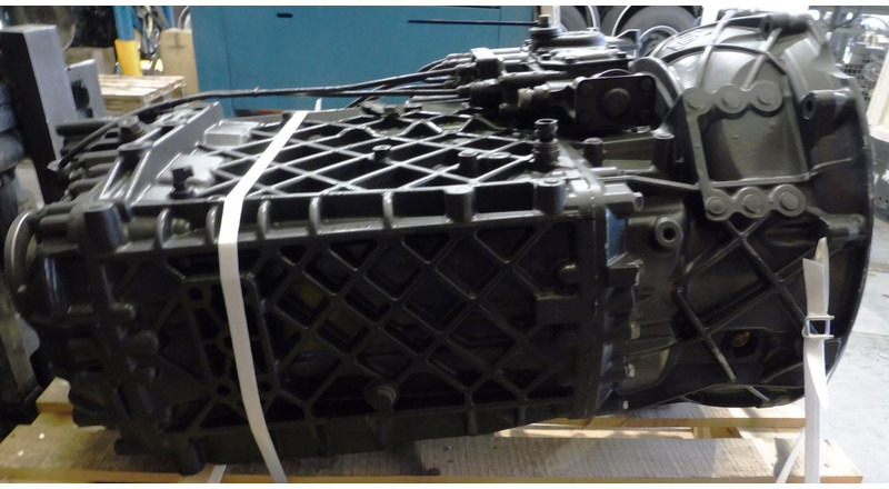 ZF 1S2220TO CGS CARBON - Gearbox for Truck: picture 3 ZF 1S2220TO CGS CARBON - Gearbox for Truck: picture 3