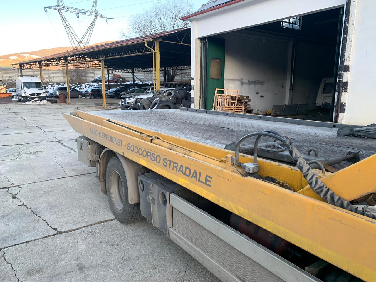IVECO LESO - Autotransporter truck: picture 4 IVECO LESO - Autotransporter truck: picture 4