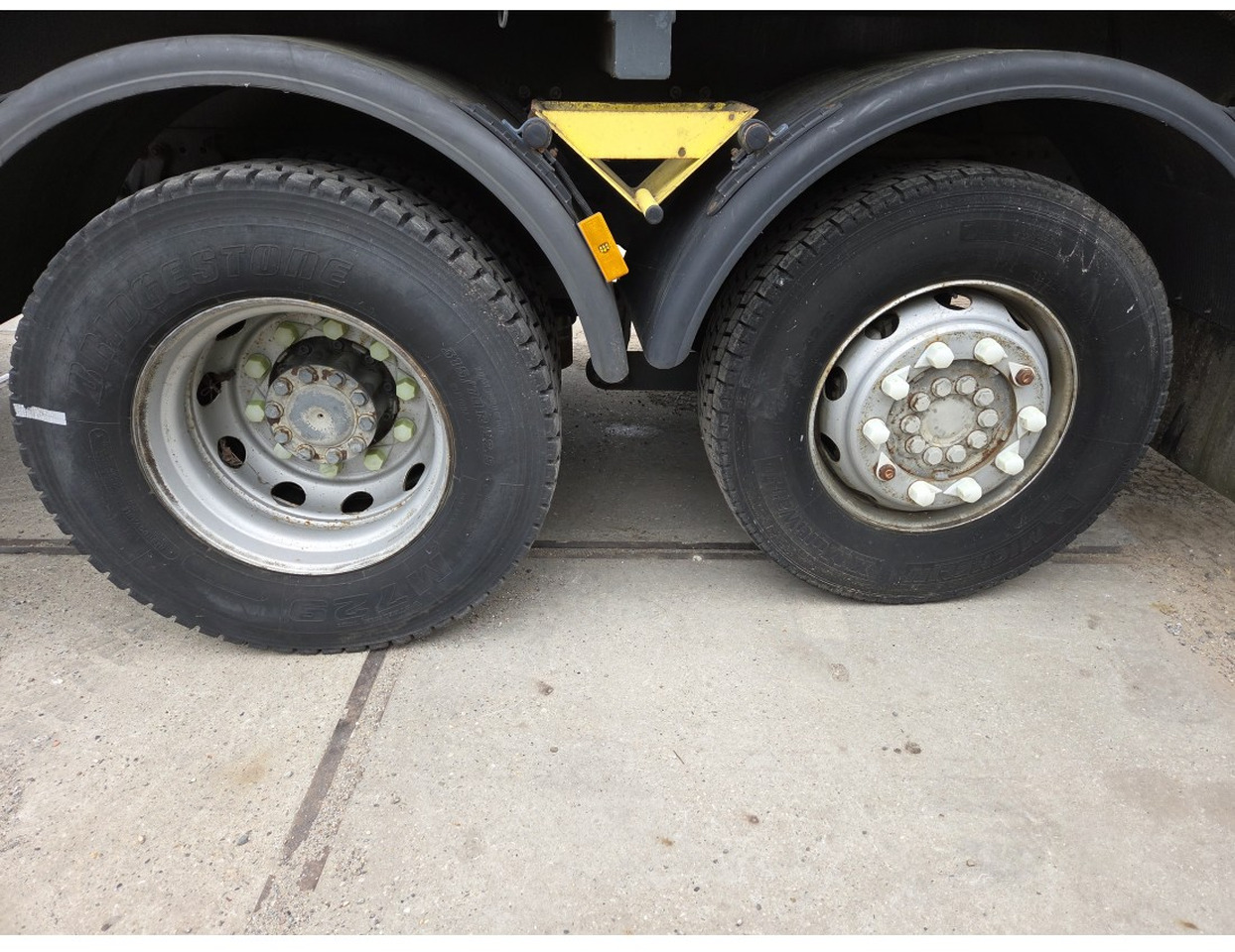 MERCEDES AXOR 2533 6X2 CHASSIS LOW MILEAGE - Cab chassis truck, Snow removal vehicle: picture 5 MERCEDES AXOR 2533 6X2 CHASSIS LOW MILEAGE - Cab chassis truck, Snow removal vehicle: picture 5